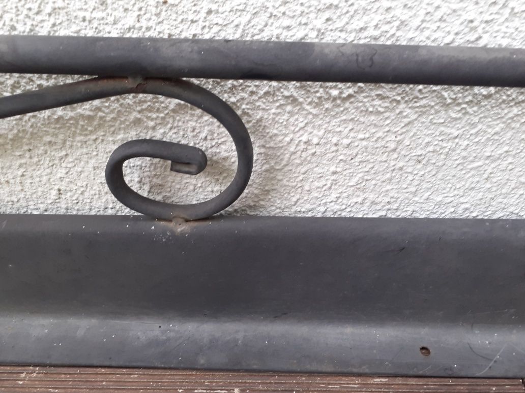 Grade de ferro trabalhada para varanda ou muro