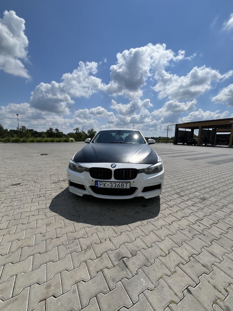 Bmw f30 320i 300km 2014 2.0 Benzyna