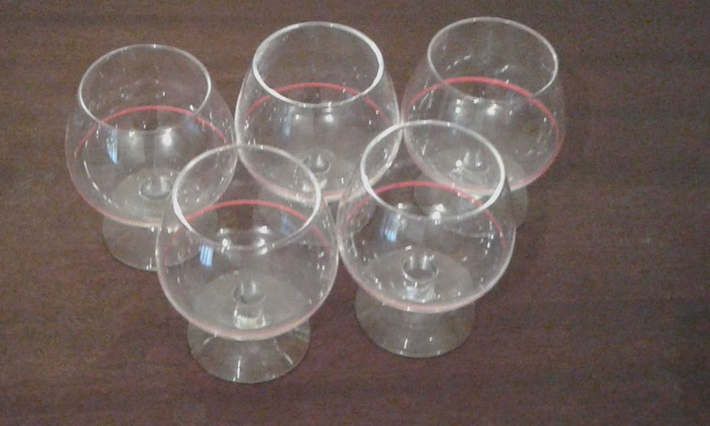 Conjunto de copos ( 3 modelos ).Novos. Nunca Usados.