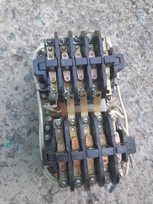 Магнітні пускачі, контактори асортимент