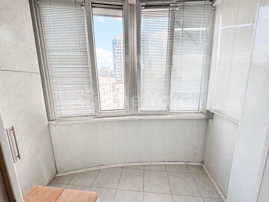 Продаж 1-к квартири 53 кв.м Підвисоцького 6-В, метро Звіринецька