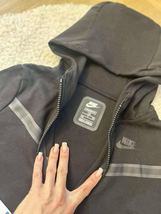 Nike Tech