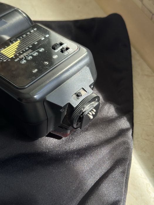 Спалах накамерний jessips 320 afs робочий фотоспалах