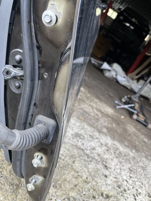 Chevrolet bolt ev двері ліві передні