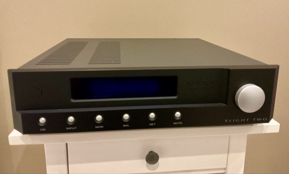 Audia flight two mk4 wzmacniacz stereo
