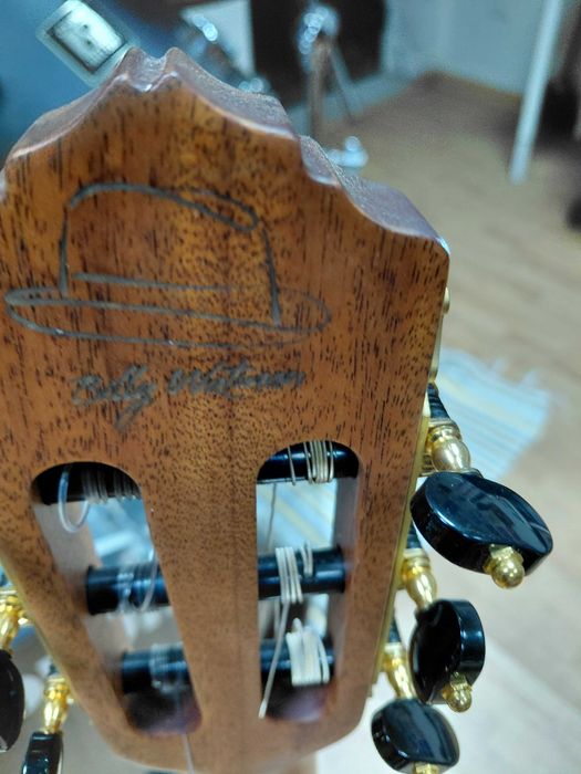 Guitarra em excelente estado e a bom preço