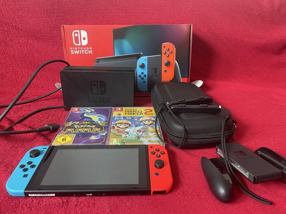 Konsola Nintendo Switch V2 + 2 gry(Super Mario Maker 2,Pokémon Violet)