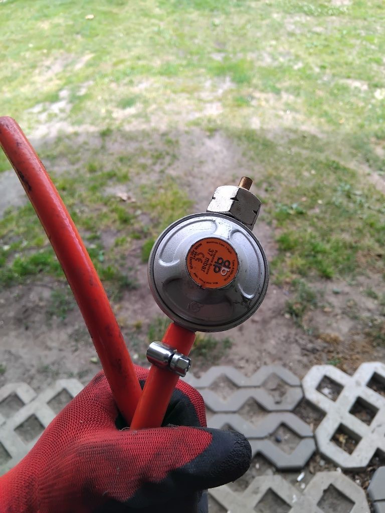 Zawór plus 150 cm przewodu.
