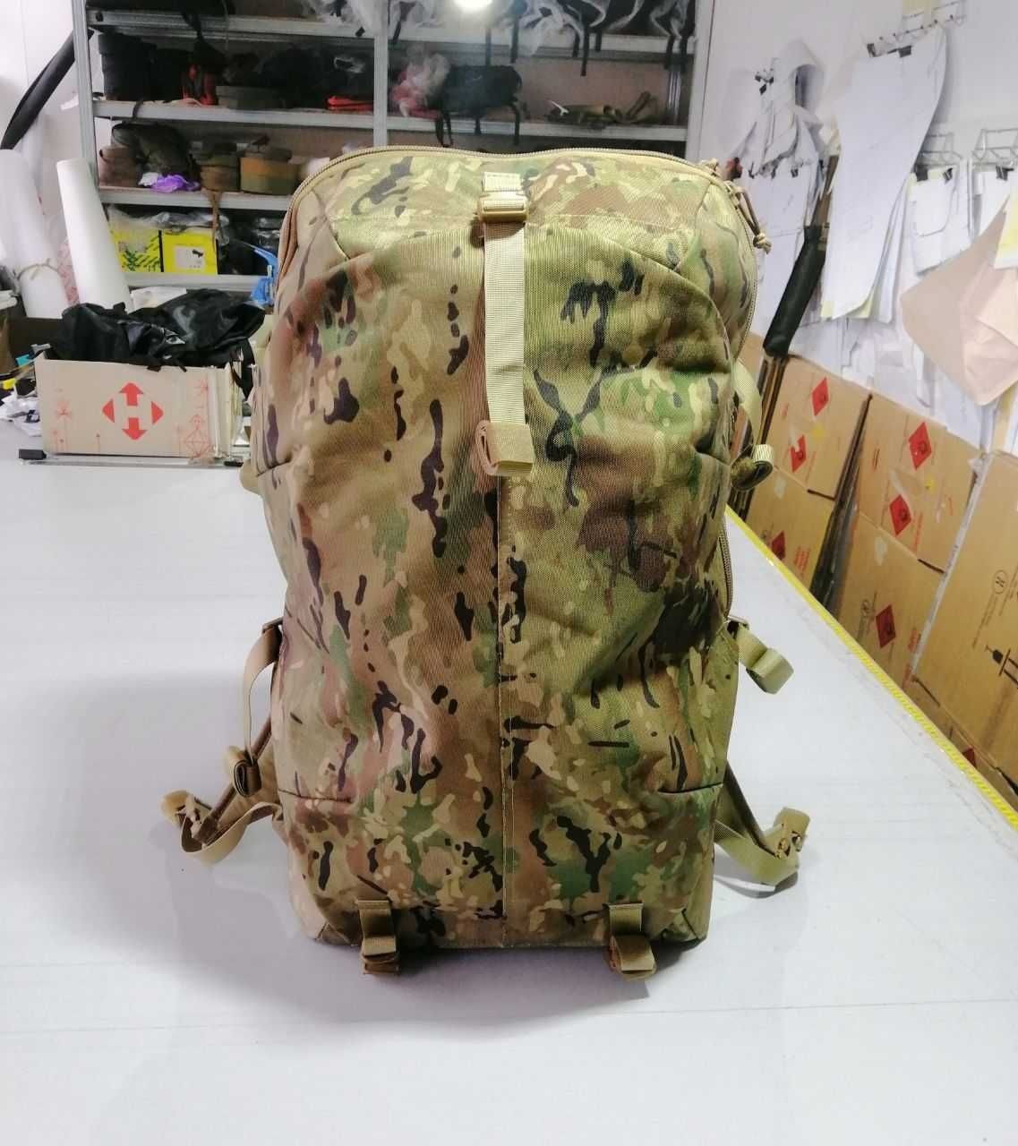 Рюкзак для Starlink V2 з можливістю кріплення додаткового обладнання.