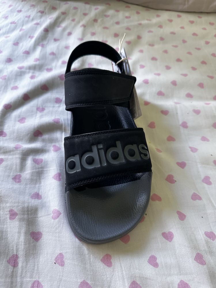 Сандалії хлопчакові 38-39р adidas adilette sandal