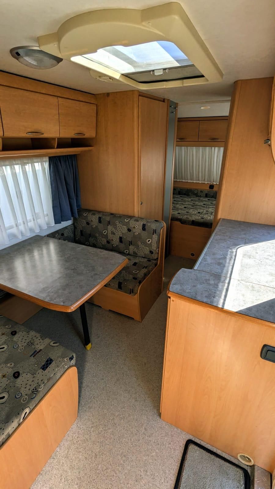Hymer Eriba swing piętrowe łóżko