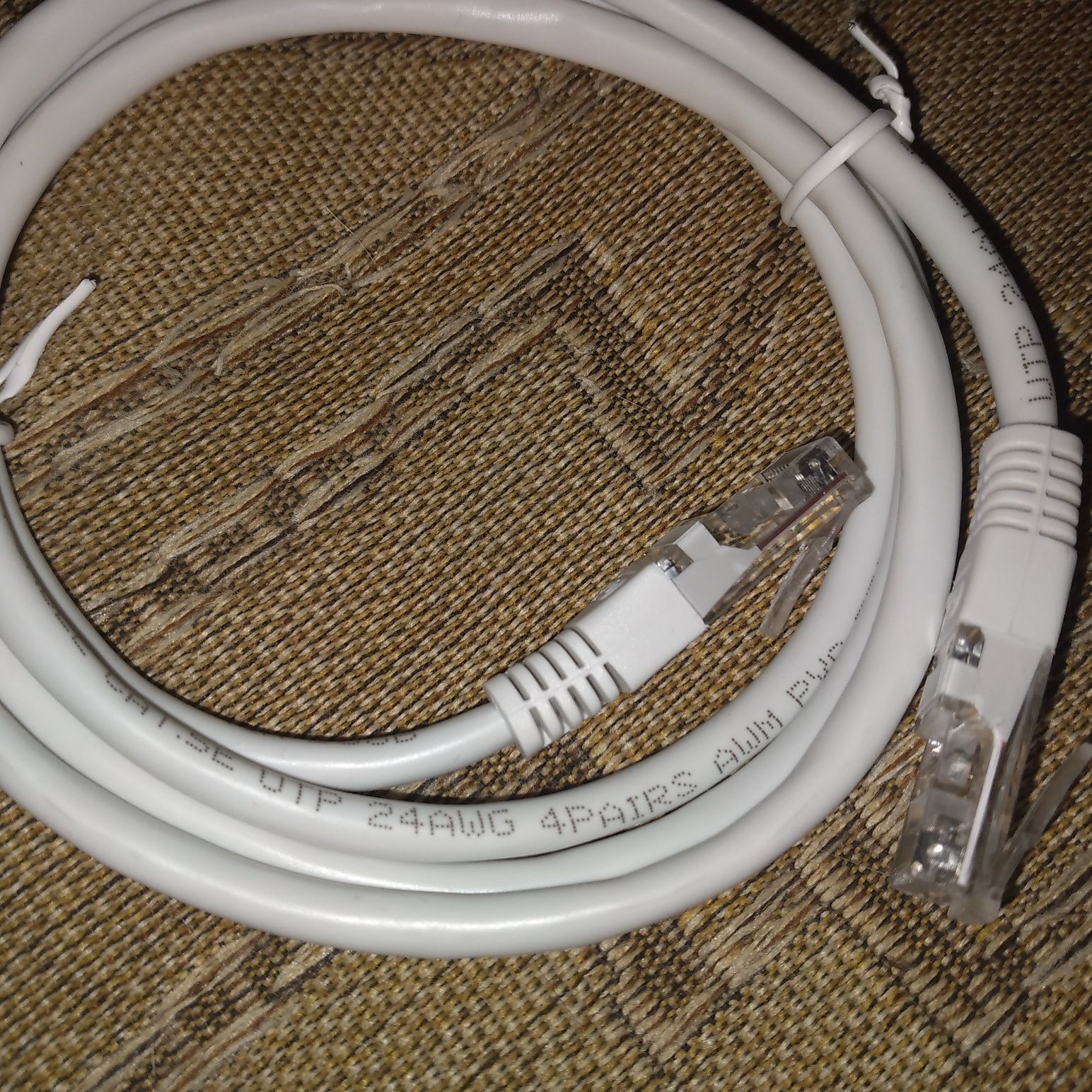 utp 24awg 4 pairs awm pcv кабель роутер новий