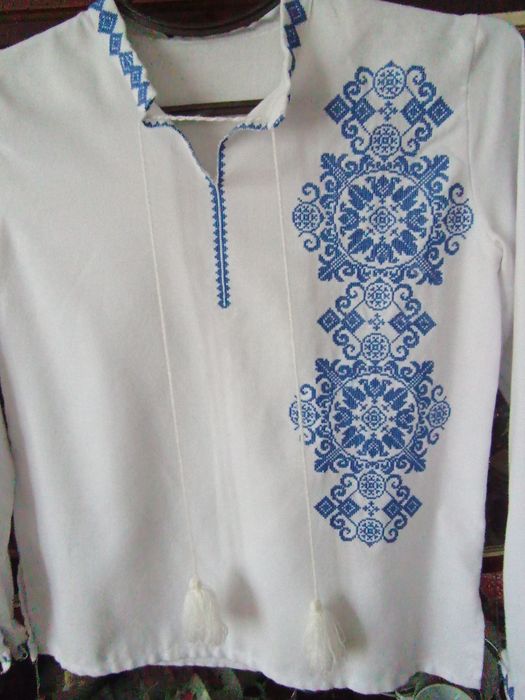 Продам дитячу вишиванку