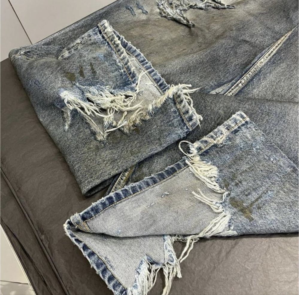 Джинсы Balenciaga