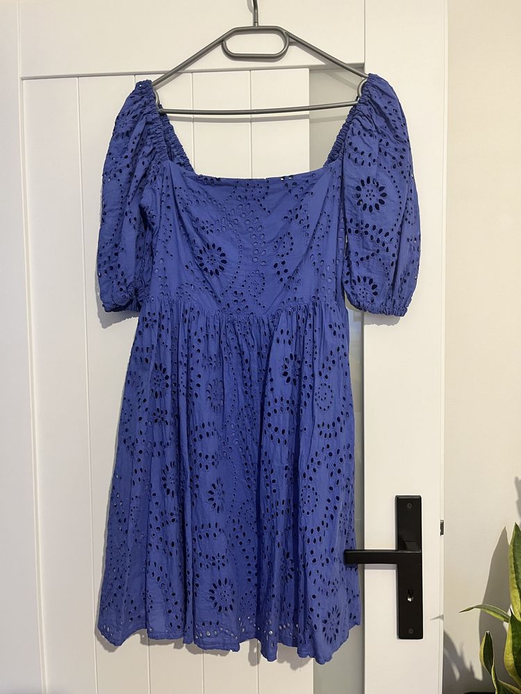 Koronkowa sukienka Naree XL
