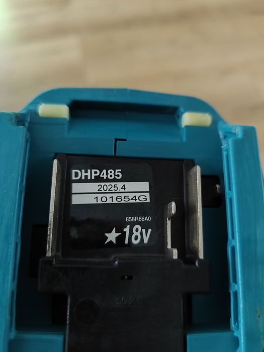Akumulatorowa bezszczotkowa wkrętarka udarowa Makita DHP485, rok 2025