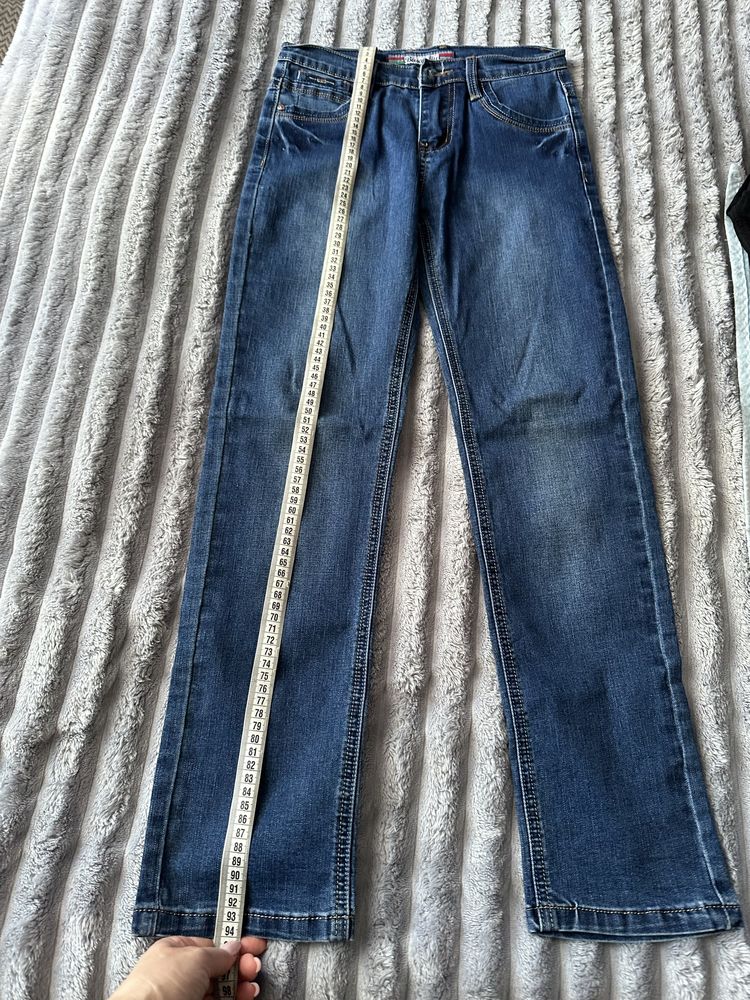 Черные джинсы 155-158 синие 146-150