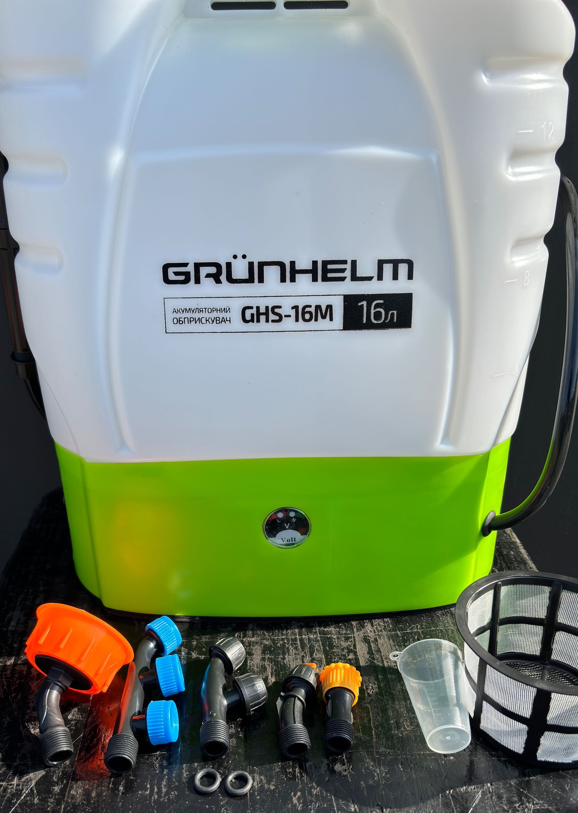 Опрыскиватель аккумуляторный Grunhelm 16 литров