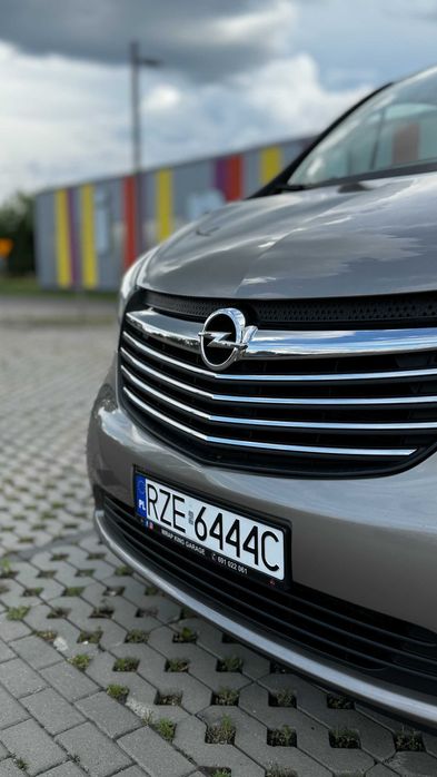 Wynajem Busa 9 osobowego z Kierowcą lub bez