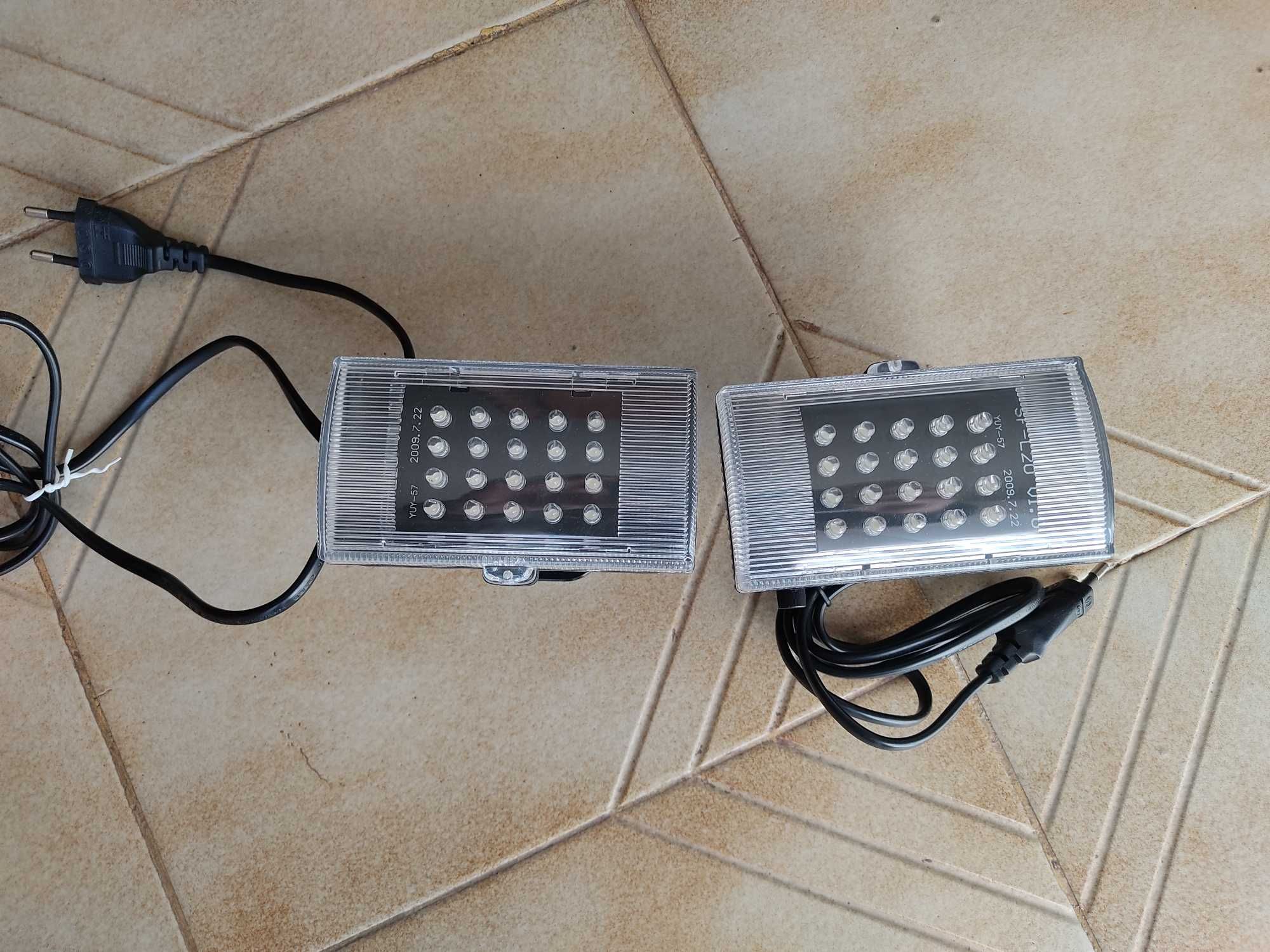 Dois Strobs Led Flash com velocidade ajustável