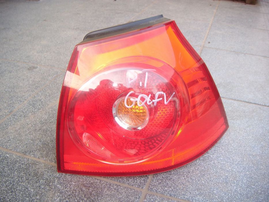 vw golf v hatchback lampa prawy tył
