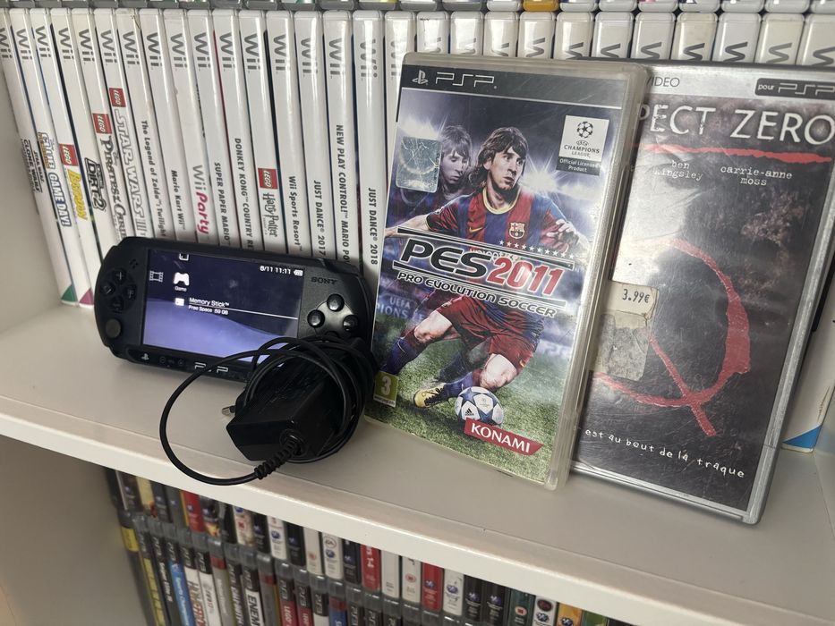 Zestaw PSP Street Ladowarka Gra Film Karta 64gb