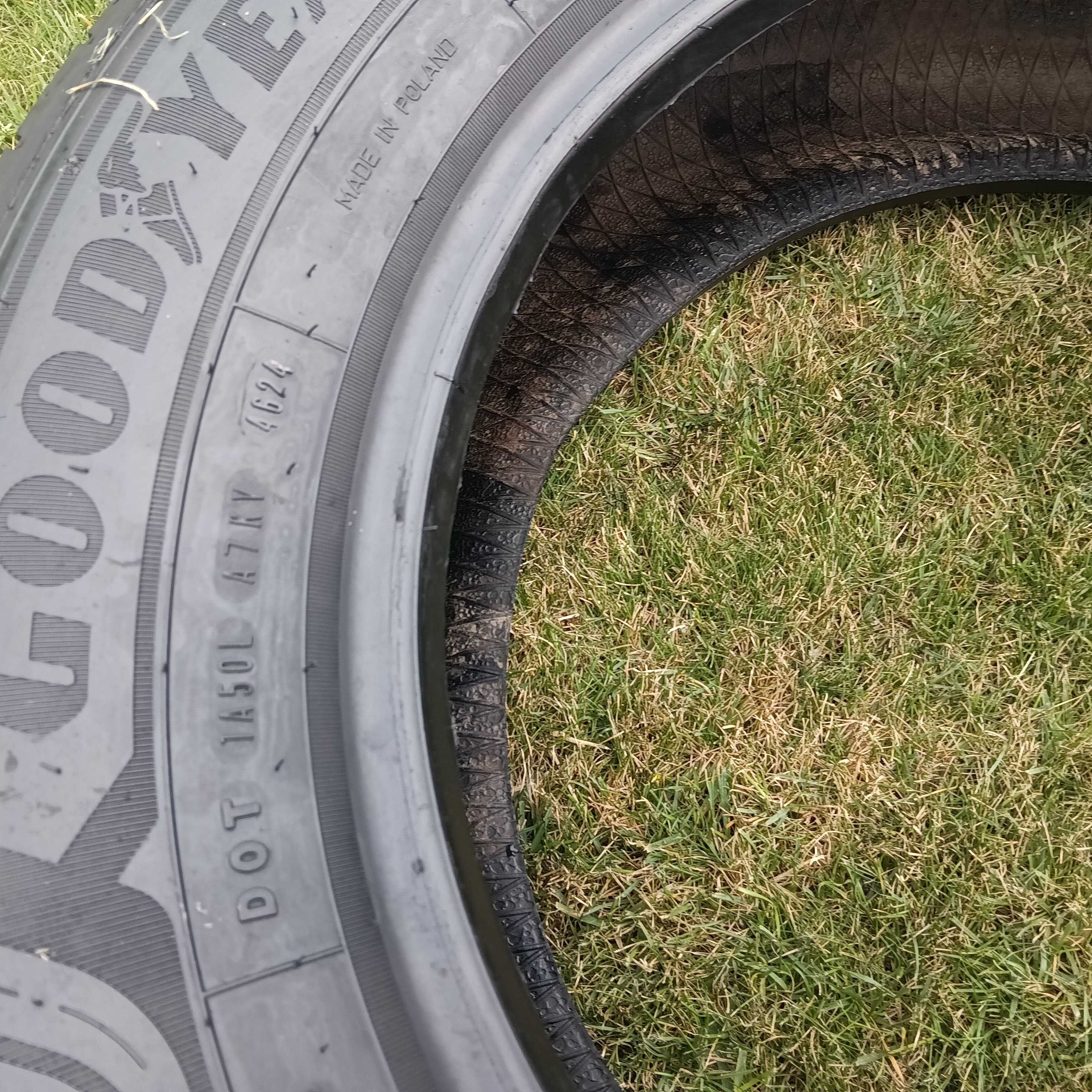 opona 215/65/16C Goodyear Efficient Grip Cargo 2 1 sztuka 9mm 2024