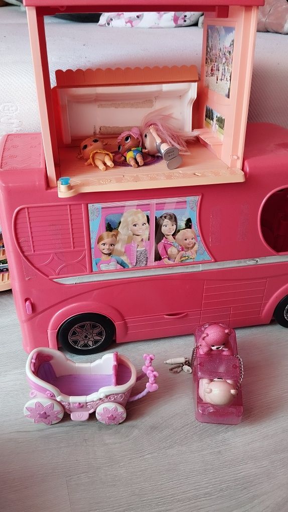 Kamper Auto Barbie