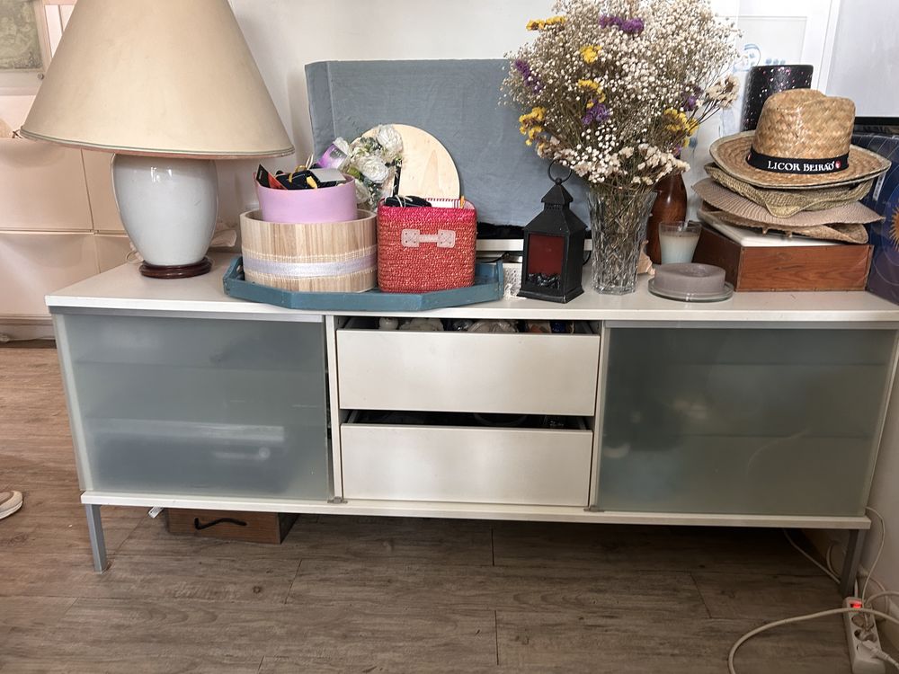 Movel Ikea - portas vidro