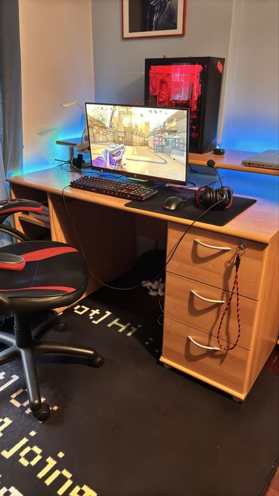 Secretaria de escritorio ou quarto