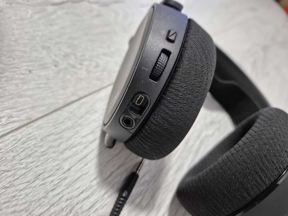 ігрові навушники гарнітура SteelSeries ARCTIS 3 дуже збережені