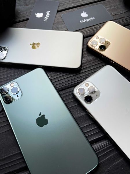 iPhone 11 Pro Max 64/256 Space/Silver/Gold/Green Neverlock 360$/430$.