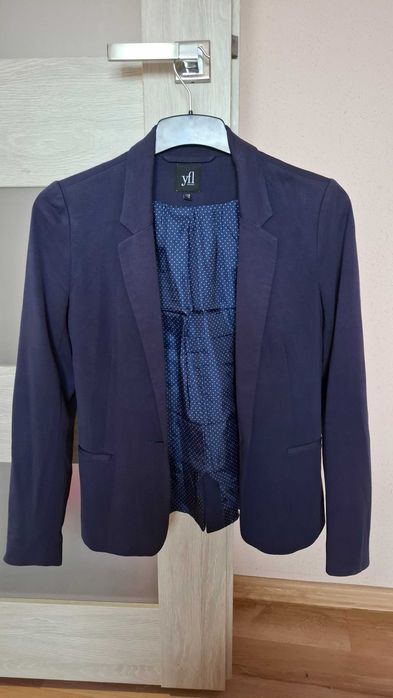 Marynarki 4 szt w rozmiarze 38