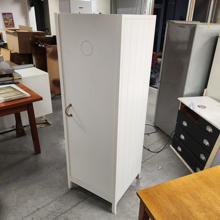 Uniwersalna biała szafka do przechowywania, styl skandynawski