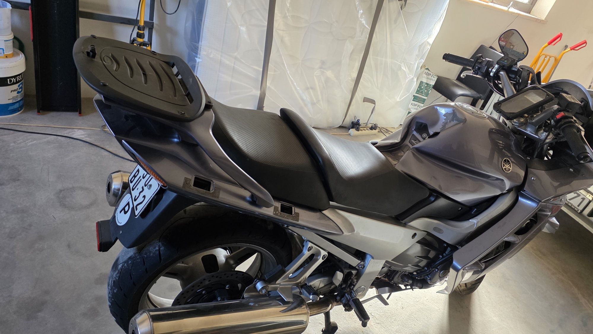 Yamaha FJR 2006 acidentada