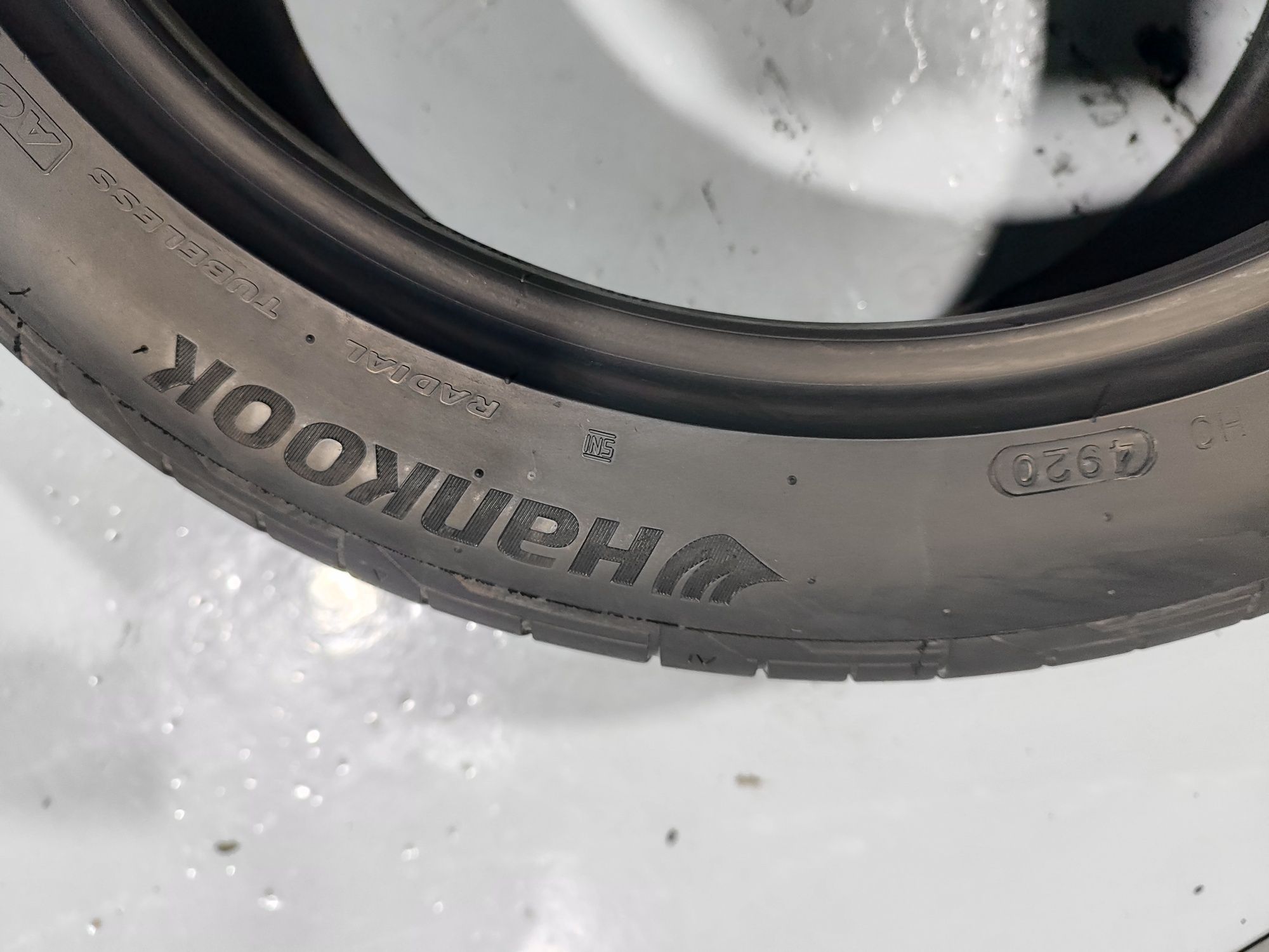 2 pneus semi novos 215-45R17 Hankook - Oferta dos Portes