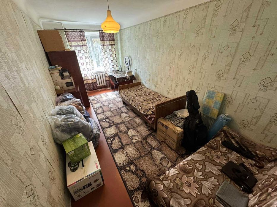 Продаж 2 кімнатної квартири на Алмазному!! Гарний поверх!! Не кутова!!