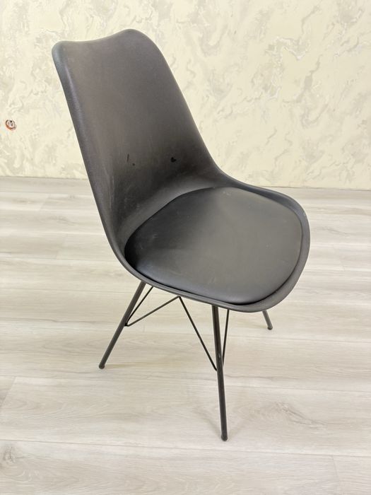 Стілець кухонний в ідеальному стані