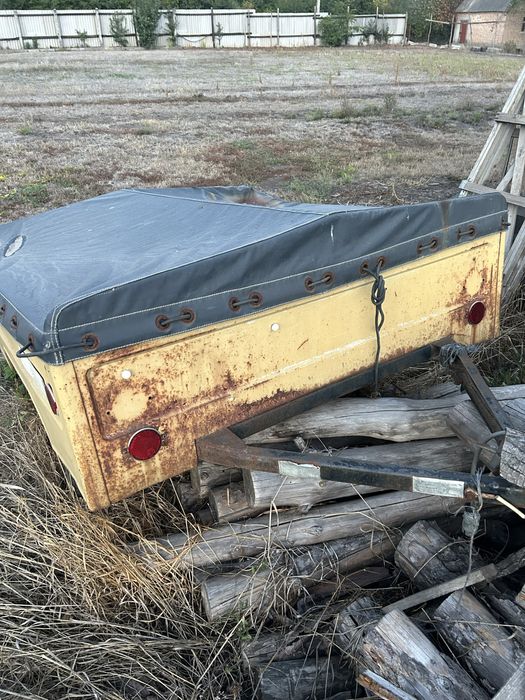 Прицеп автомобільний