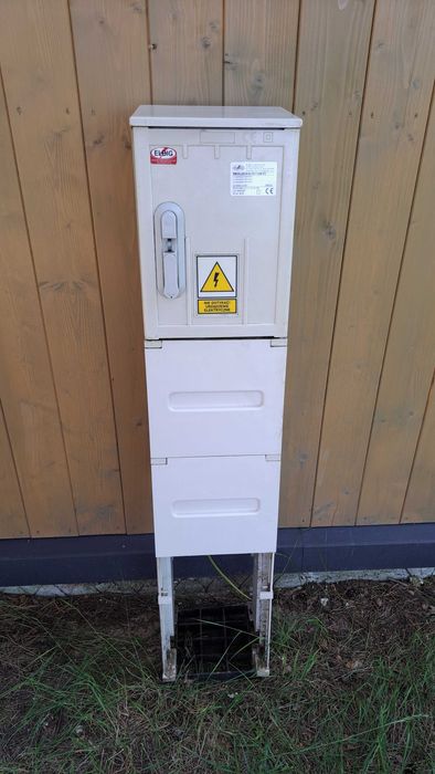 Rozdzielnica elektryczna zewnętrzna RB 26x40