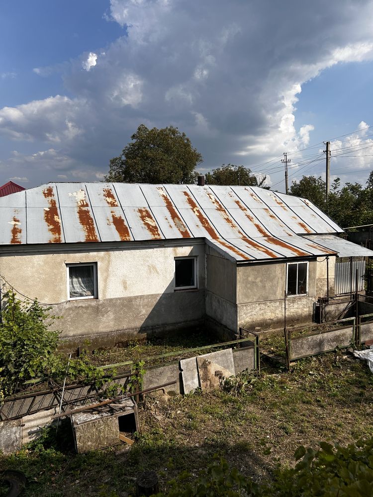 Продається будинок. Хмельницька область, смт Чемерівці 131 км.м.