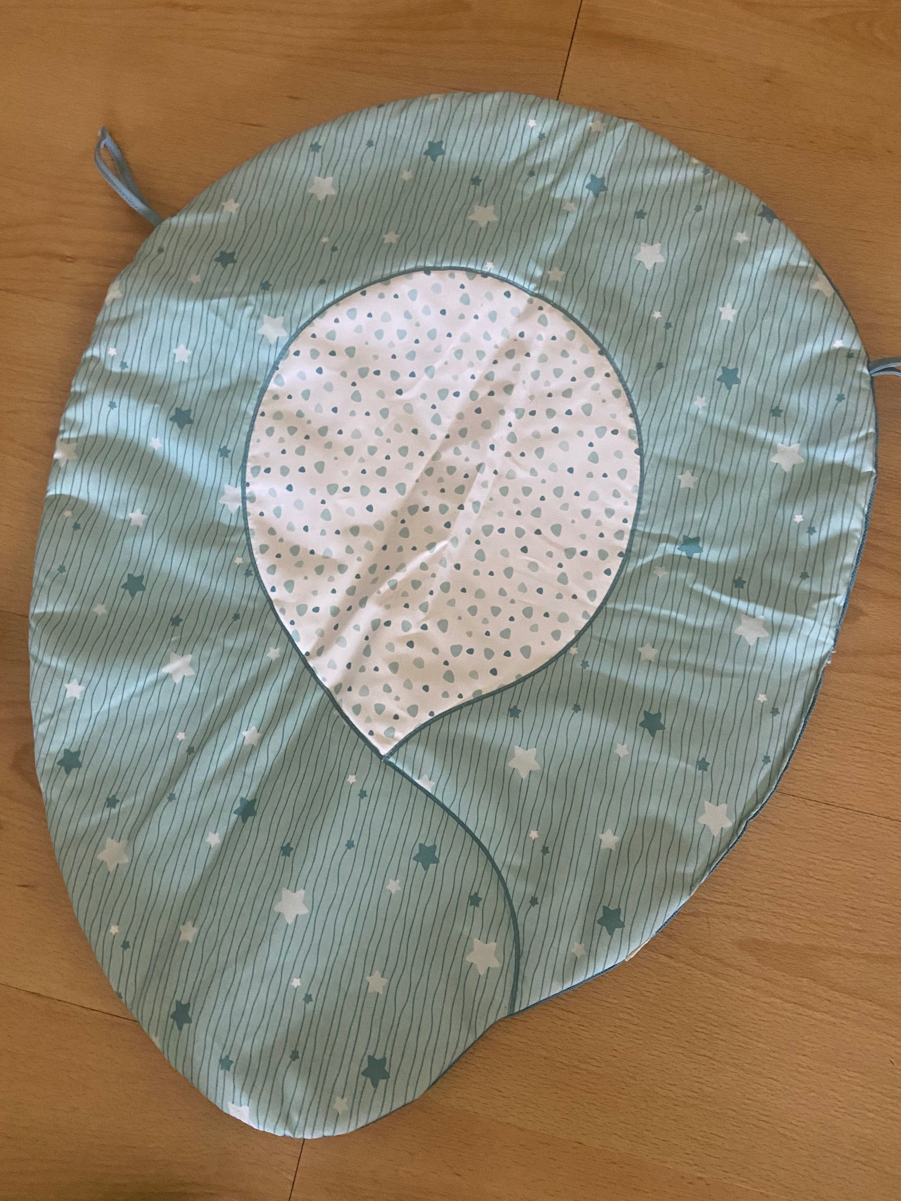 Almofada da marca Chicco com musica