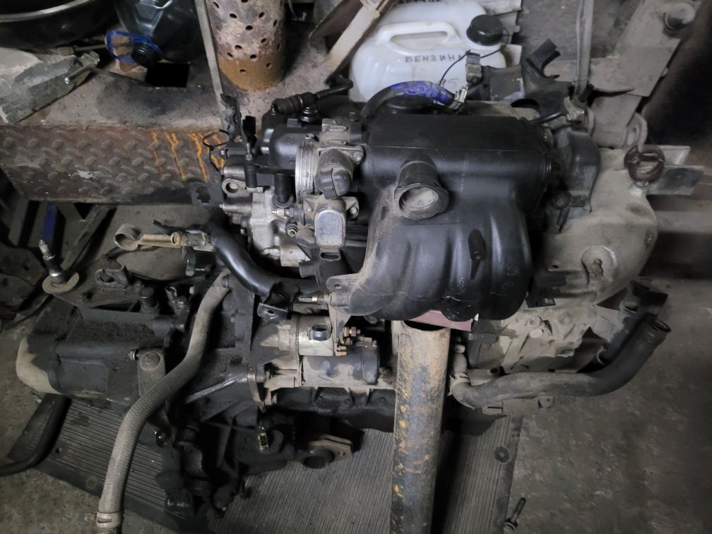 Двигатель на Peugeot 206 б.у.