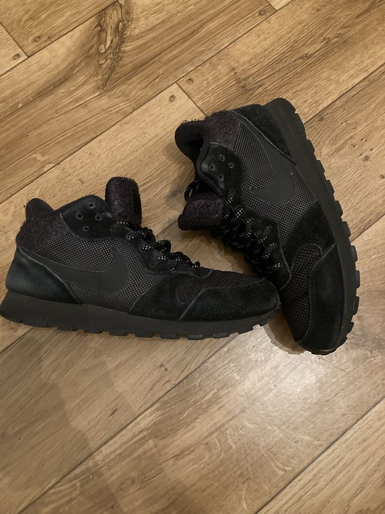 Nike MD Runner 2 MID