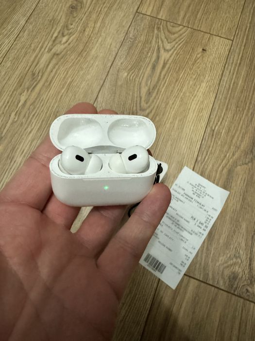 Sluchawki Apple AirPods Pro 2 stan idealny
