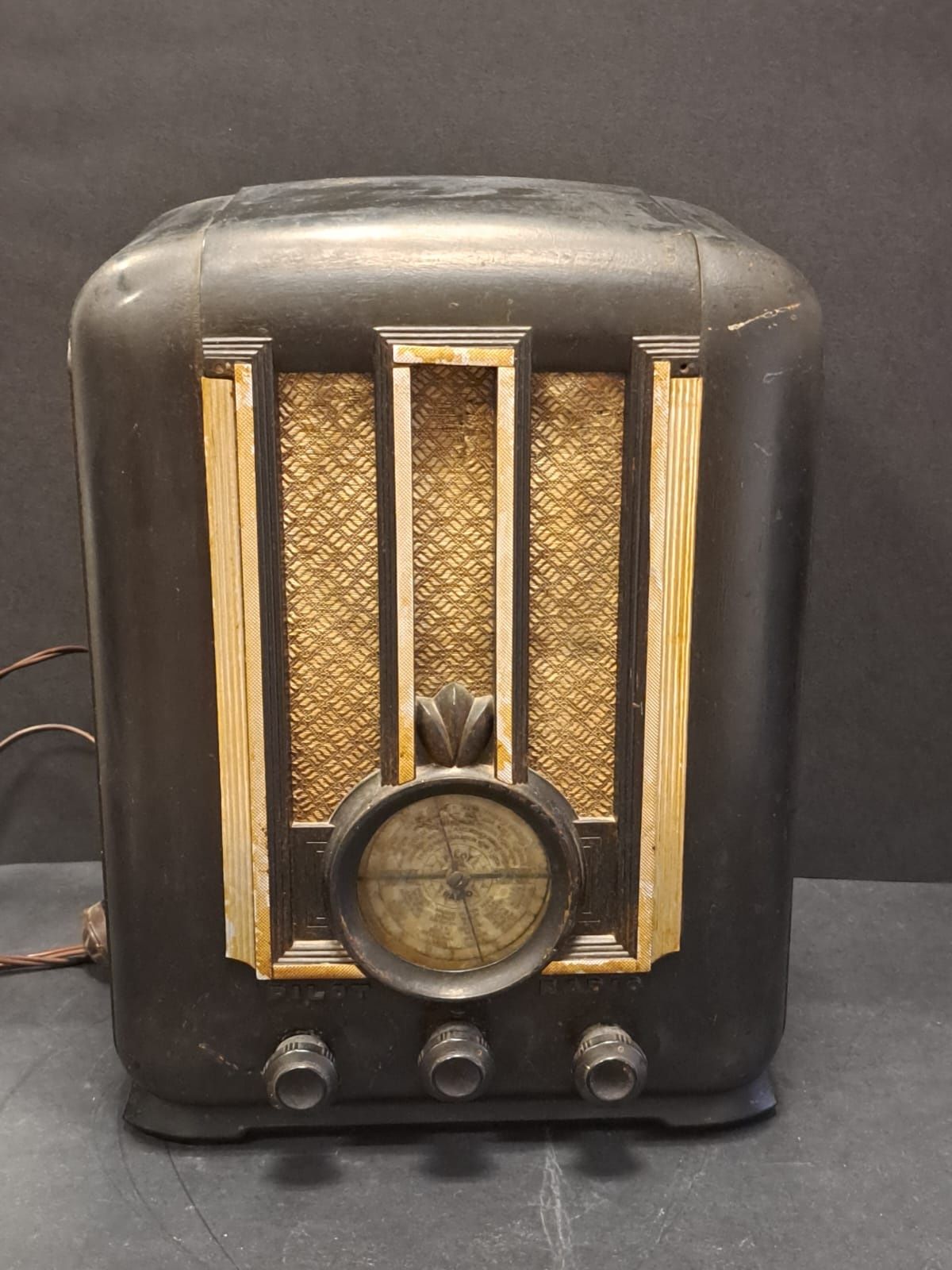 Radio antigo a vavulas