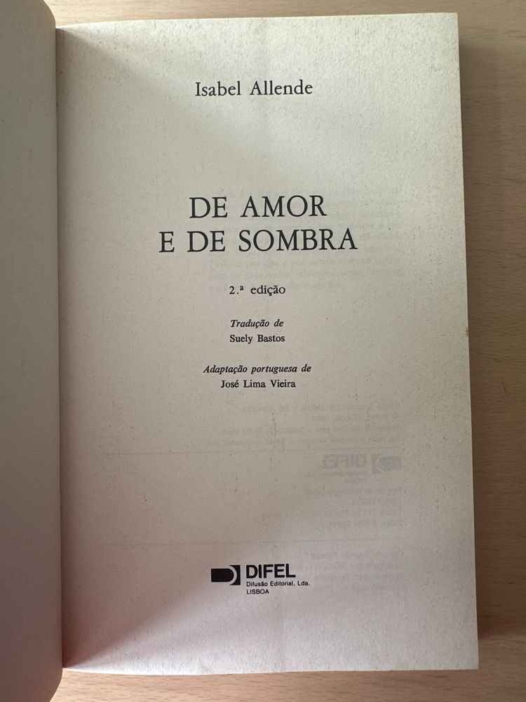 Livro “De Amor e de Sombra” de Isabel Allende