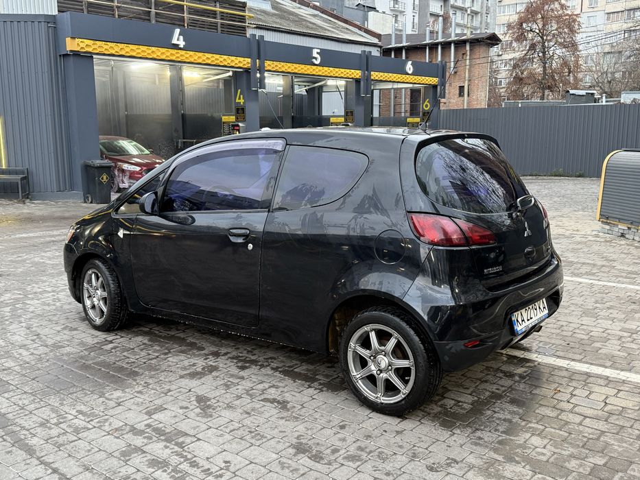 Mitsubishi colt 2009