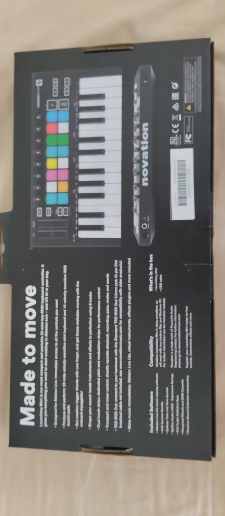Controlador/Teclado MIDI NOVATION LAUNCKEY 25 MK3