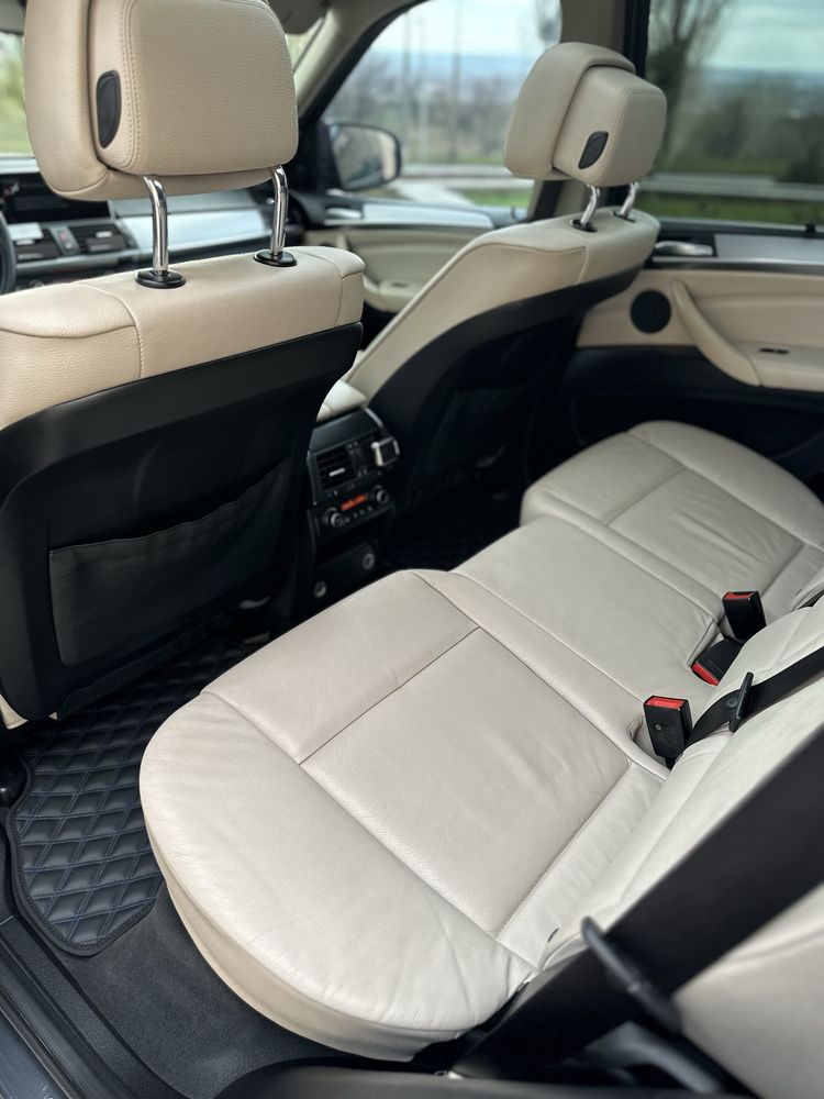 BMW X5 E70 2011 3.0 Бензин